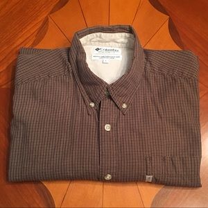 Columbia Like New Long Sleeve Button-Down